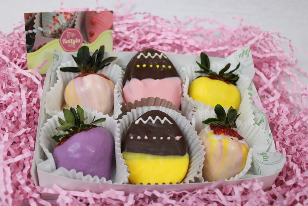 Louis Vuitton Themed Berries!  Chocolate strawberries, Chocolate covered  strawberries, Covered strawberries